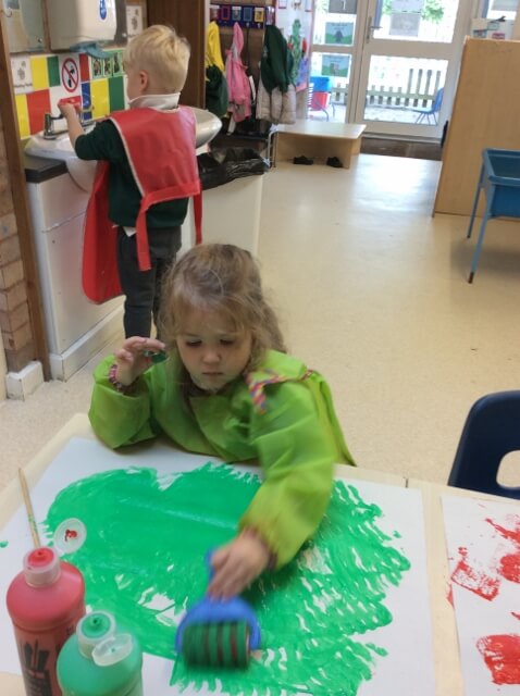 girl painting